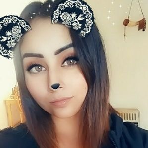 Meet your Posher, Leah